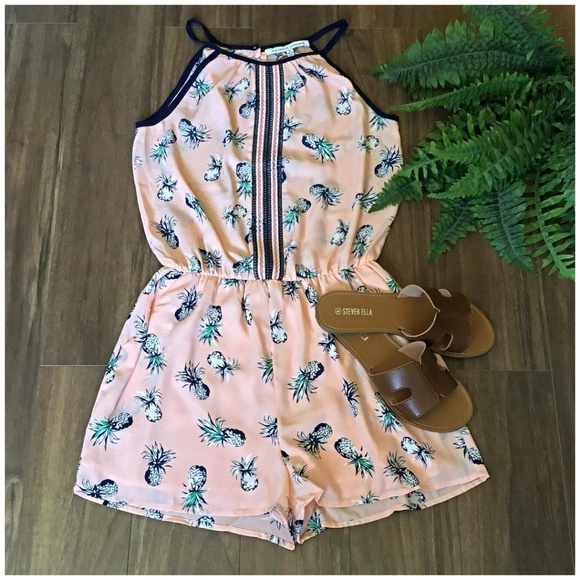 LAST ONE‼COLLECTIVE CONCEPTS Pineapple Romper - Picture 3 of 5